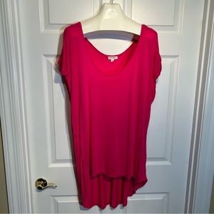 Kris and Jen Hi Lo Short Sleeve Tunic Top